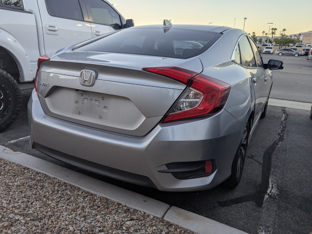 Used 2017 Honda Civic EX image 4