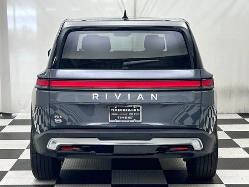 Used 2024 Rivian R1S Adventure AWD/4WD image 5