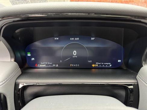 Used 2022 Lincoln Nautilus Reserve image 15