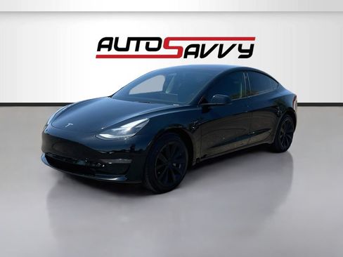 Used 2023 Tesla Model 3 Standard Range RWD image 3