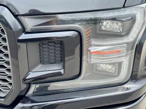 Used 2019 Ford F150 Lariat w/ Equipment Group 502A Luxury AWD/4WD image 13