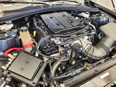 Used 2022 Chevrolet Camaro ZL1 RWD image 33