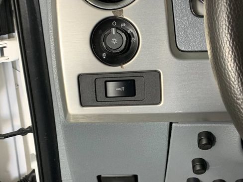 Used 2012 Ford F150 Platinum AWD/4WD image 16