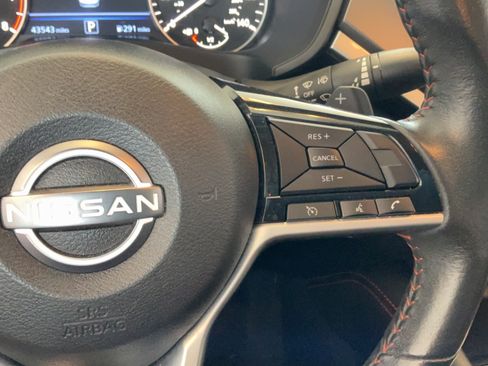 Used 2024 Nissan Altima 2.5 SR FWD image 19
