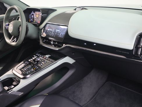 Used 2025 Aston Martin DBX 707 AWD/4WD image 17