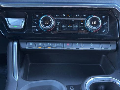 Used 2024 GMC Sierra 3500 Denali w/ Denali Reserve Package image 14