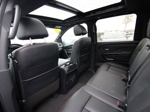 Used 2024 Nissan Titan PRO-4X w/ Pro-4x Convenience Package image 31