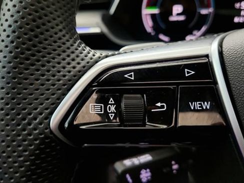 Used 2024 Audi Q8 e-tron Premium Plus AWD/4WD image 63