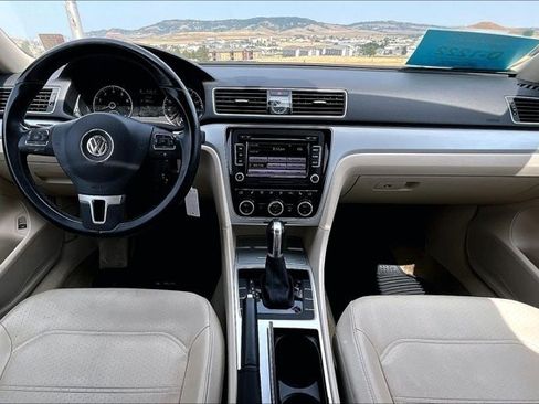Used 2012 Volkswagen Passat 2.5 SE FWD image 7