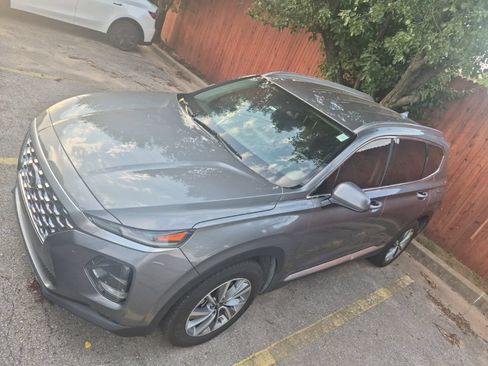 Used 2019 Hyundai Santa Fe SEL FWD image 3