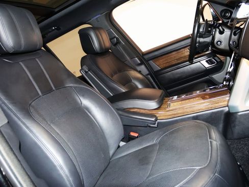 Used 2018 Land Rover Range Rover Supercharged AWD/4WD image 56