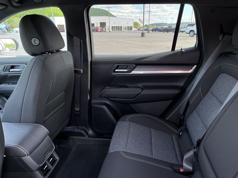 New 2026 GMC Terrain Elevation w/ Technology Package II AWD/4WD image 40