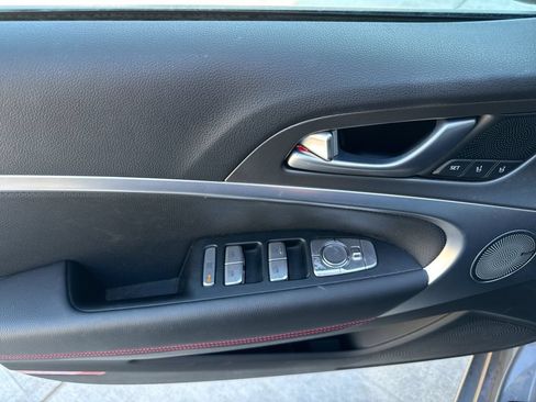 Used 2025 Genesis G70 2.5T w/ Sport Prestige Package RWD image 22