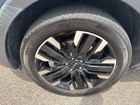 Used 2024 Kia Telluride SX AWD/4WD image 16