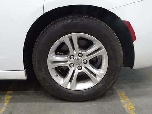 Used 2023 Dodge Charger SXT image 39