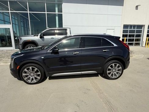Used 2023 Cadillac XT4 Premium Luxury image 7