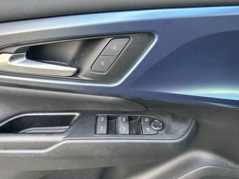 Certified 2024 Chevrolet Equinox EV LT image 11