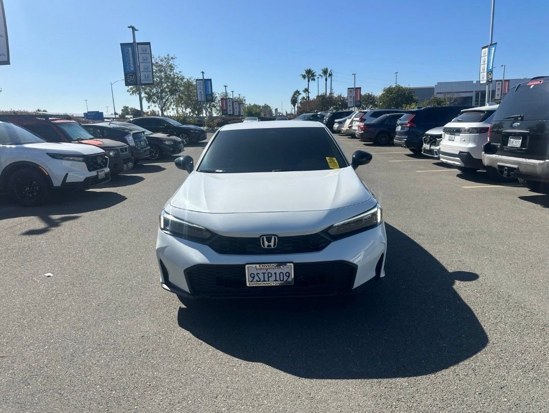 Used 2025 Honda Civic Sport image 1