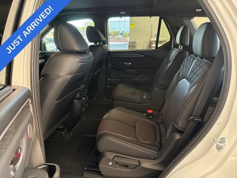 Certified 2026 Honda Pilot Black Edition image 5