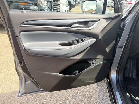 Used 2019 Buick Enclave Essence FWD image 24