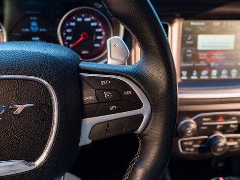 Used 2015 Dodge Charger SRT w/ Harman/Kardon Audio Group image 13