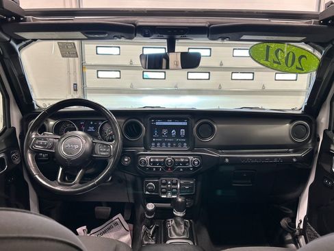 Used 2021 Jeep Wrangler Unlimited Sport image 30