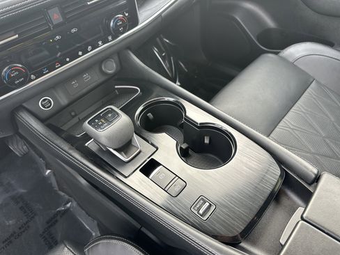 Used 2023 Nissan Rogue Platinum w/ Platinum Premium Package image 26