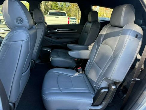 Used 2024 Buick Enclave Essence w/ Technology Package image 7