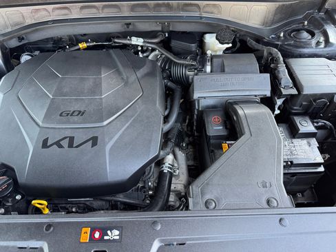 Used 2022 Kia Telluride EX w/ EX Premium Package FWD image 18