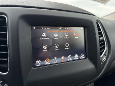 Used 2020 Jeep Compass Sport image 20