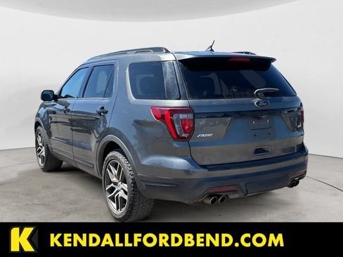Used 2018 Ford Explorer Sport w/ Equipment Group 401A AWD/4WD image 3