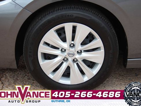 Used 2025 Nissan Sentra S FWD image 12