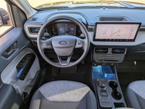 New 2025 Ford Maverick XLT image 17