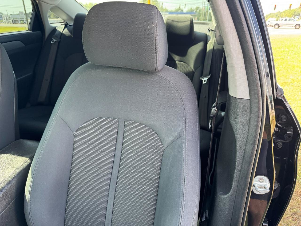 Used 2019 Hyundai Sonata SE FWD image 19