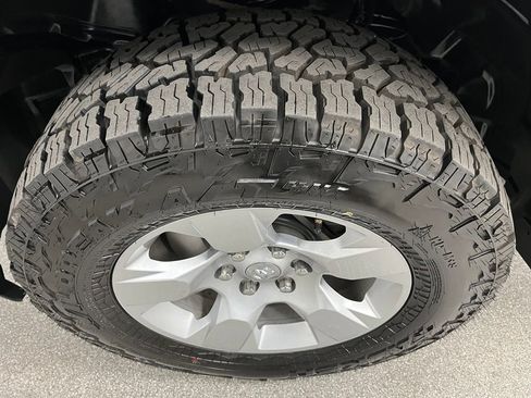 Used 2021 RAM 1500 Big Horn AWD/4WD image 15