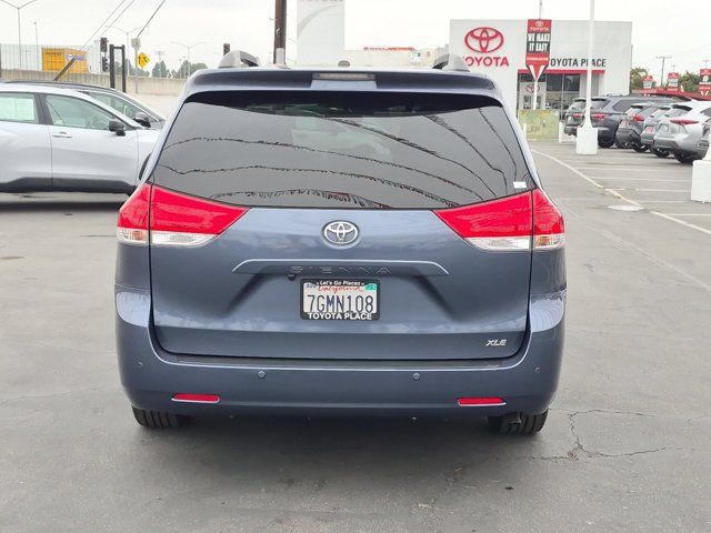 Used 2014 Toyota Sienna XLE FWD image 9