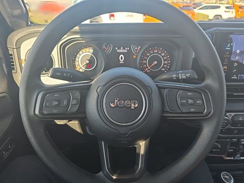 New 2026 Jeep Gladiator Sport AWD/4WD image 13