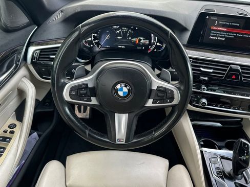 Used 2018 BMW 540i w/ M Sport Package image 15