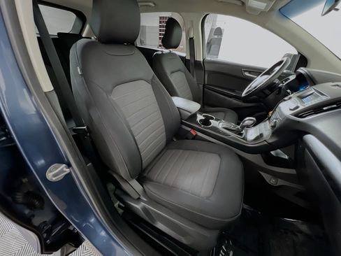 Used 2018 Ford Edge SE image 30