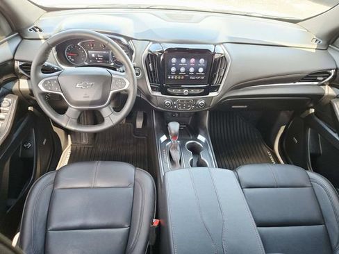 Used 2023 Chevrolet Traverse RS w/ LPO, Cargo Package AWD/4WD image 7