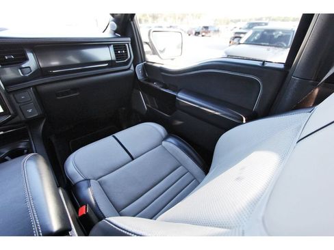 Used 2023 Ford F150 Lightning Platinum AWD/4WD image 12