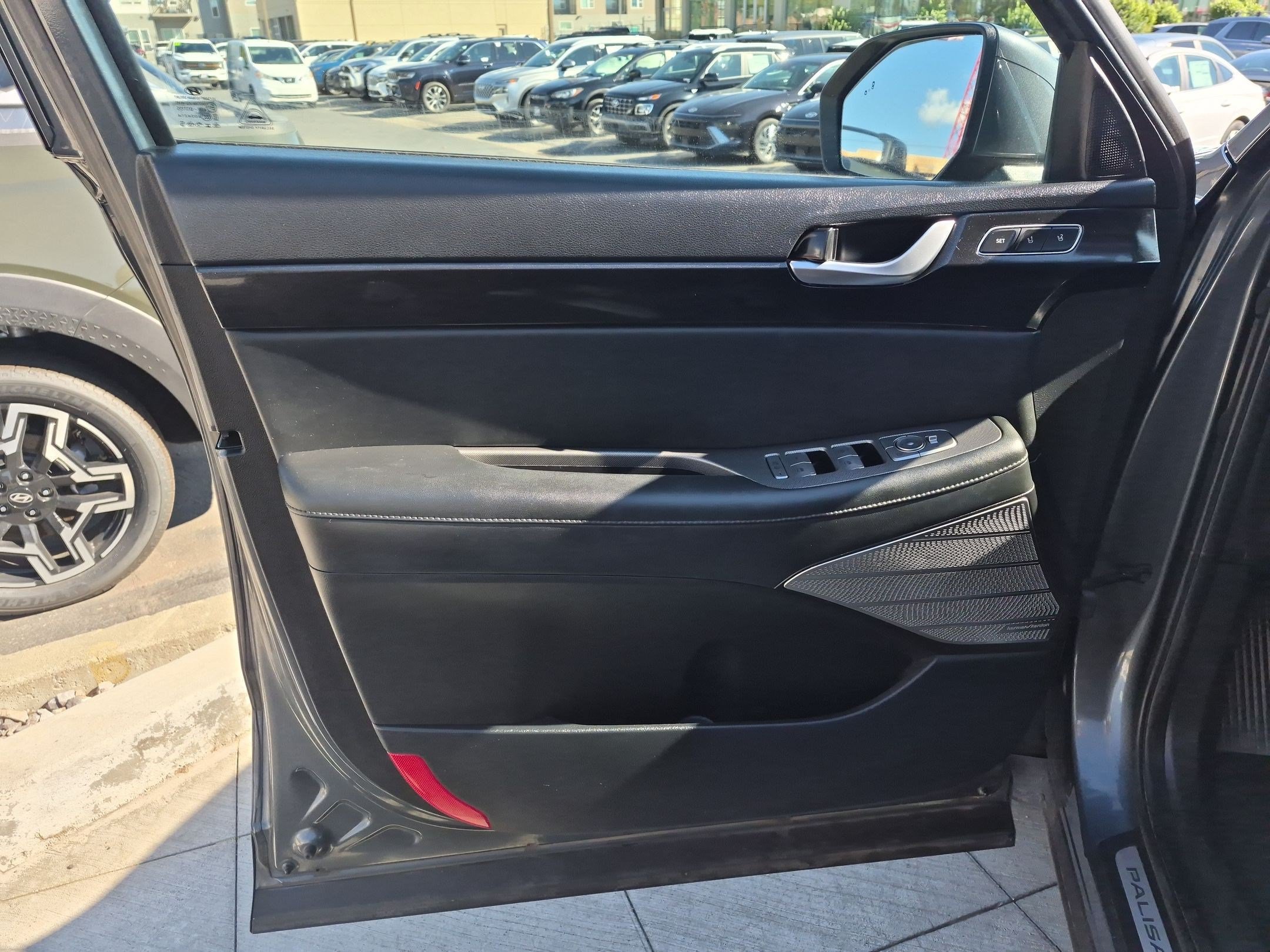 Used 2022 Hyundai Palisade Limited AWD/4WD image 13