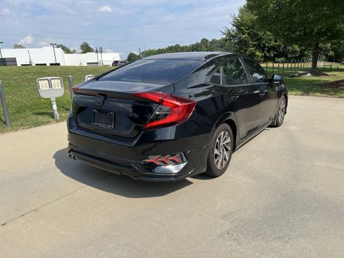 Used 2016 Honda Civic EX image 11