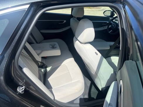 Used 2025 Hyundai Sonata SEL FWD image 17