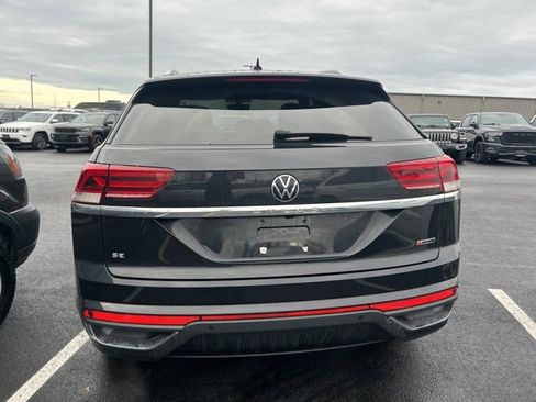 Used 2022 Volkswagen Atlas Cross Sport SE image 6