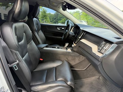 Used 2018 Volvo XC60 T6 Inscription w/ Convenience Package AWD/4WD image 35