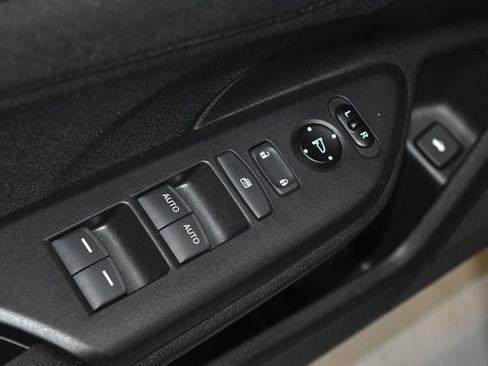 Used 2017 Honda Civic EX image 5