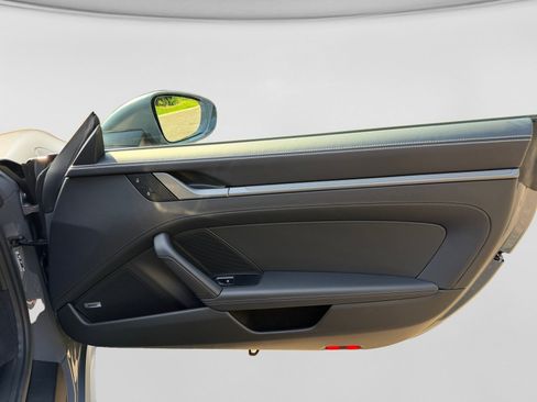 Used 2025 Porsche 911 Carrera S RWD image 20