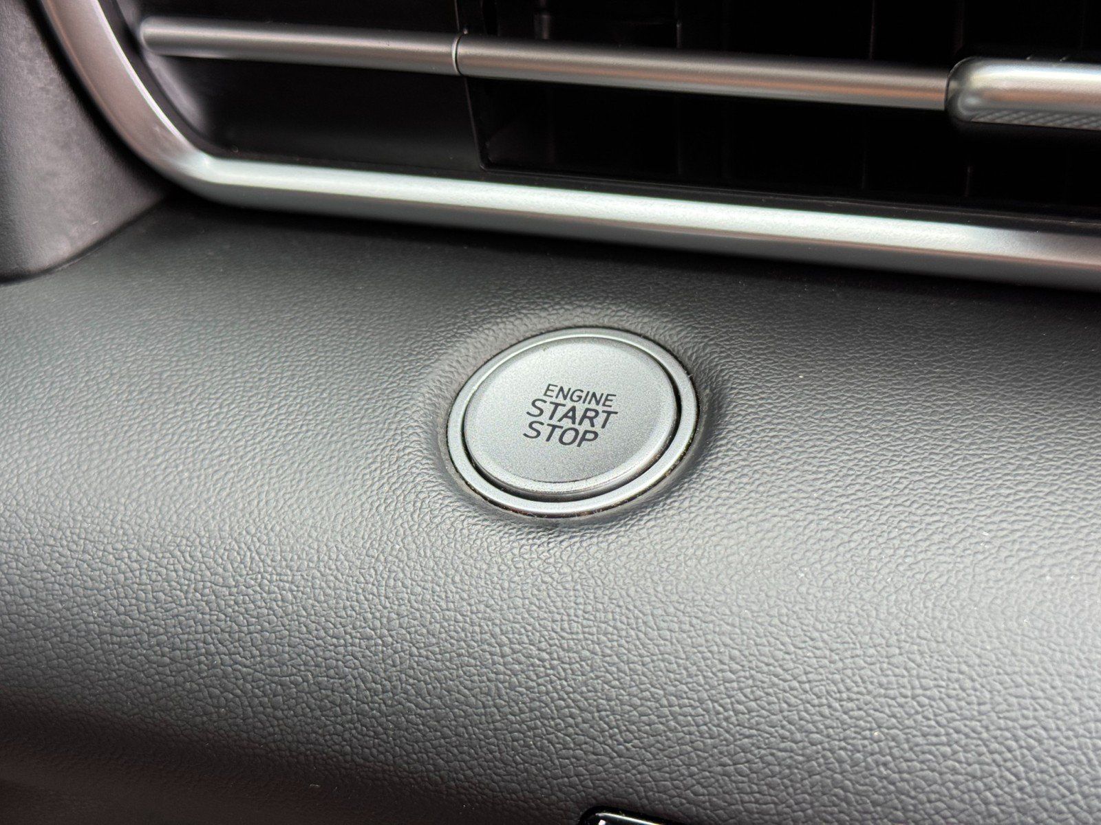 Used 2022 Hyundai Elantra Blue FWD image 21