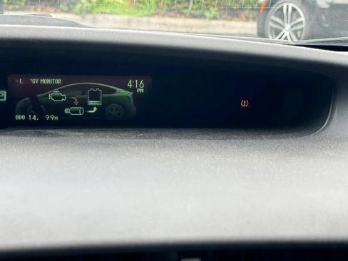 Used 2012 Toyota Prius Two FWD image 14